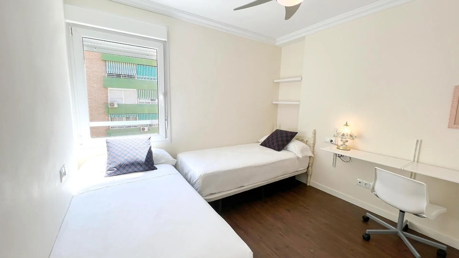 Apartment 150 M From El Palo Beach, Málaga