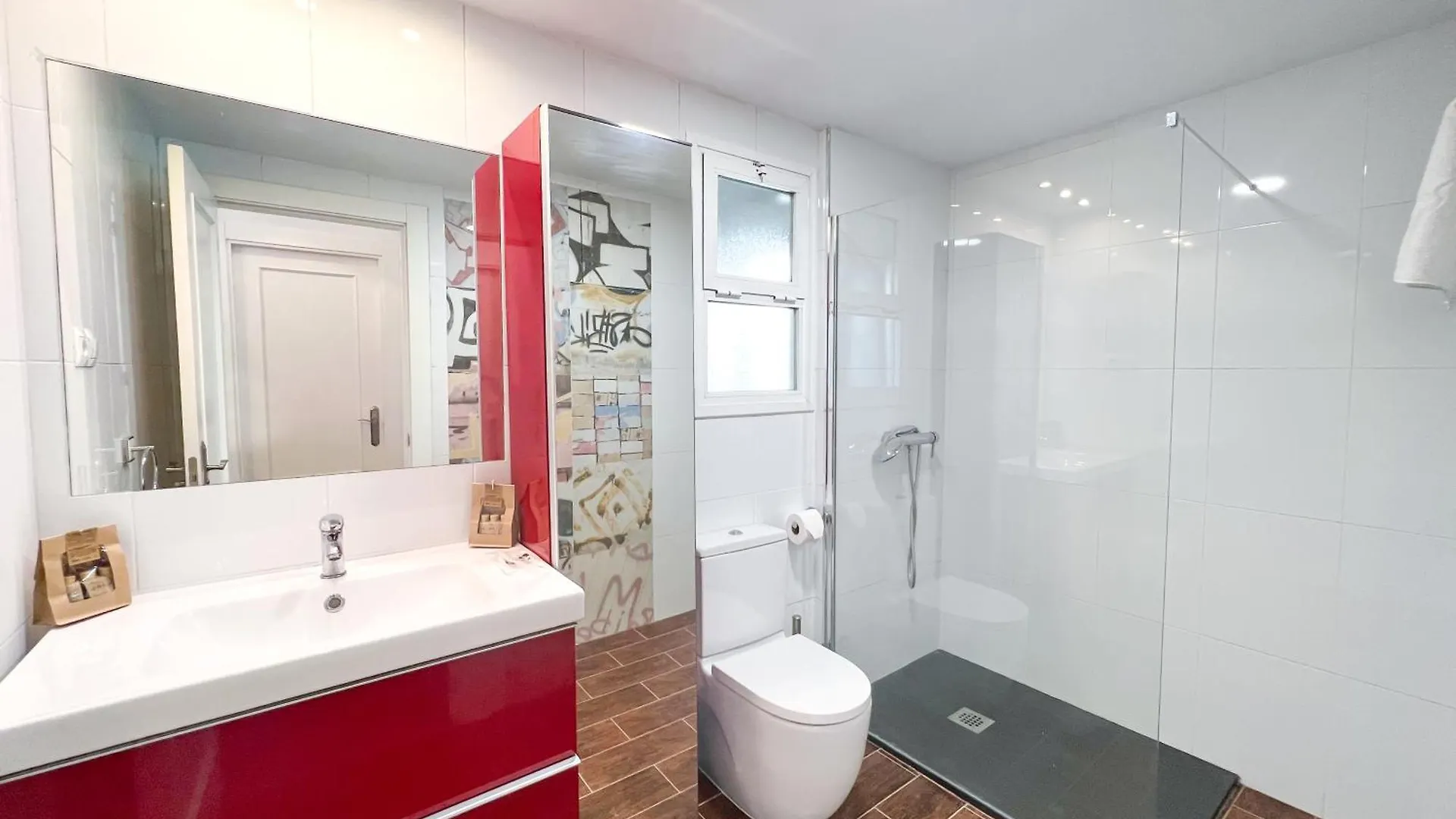Apartment 150 M From El Palo Beach, マラガ