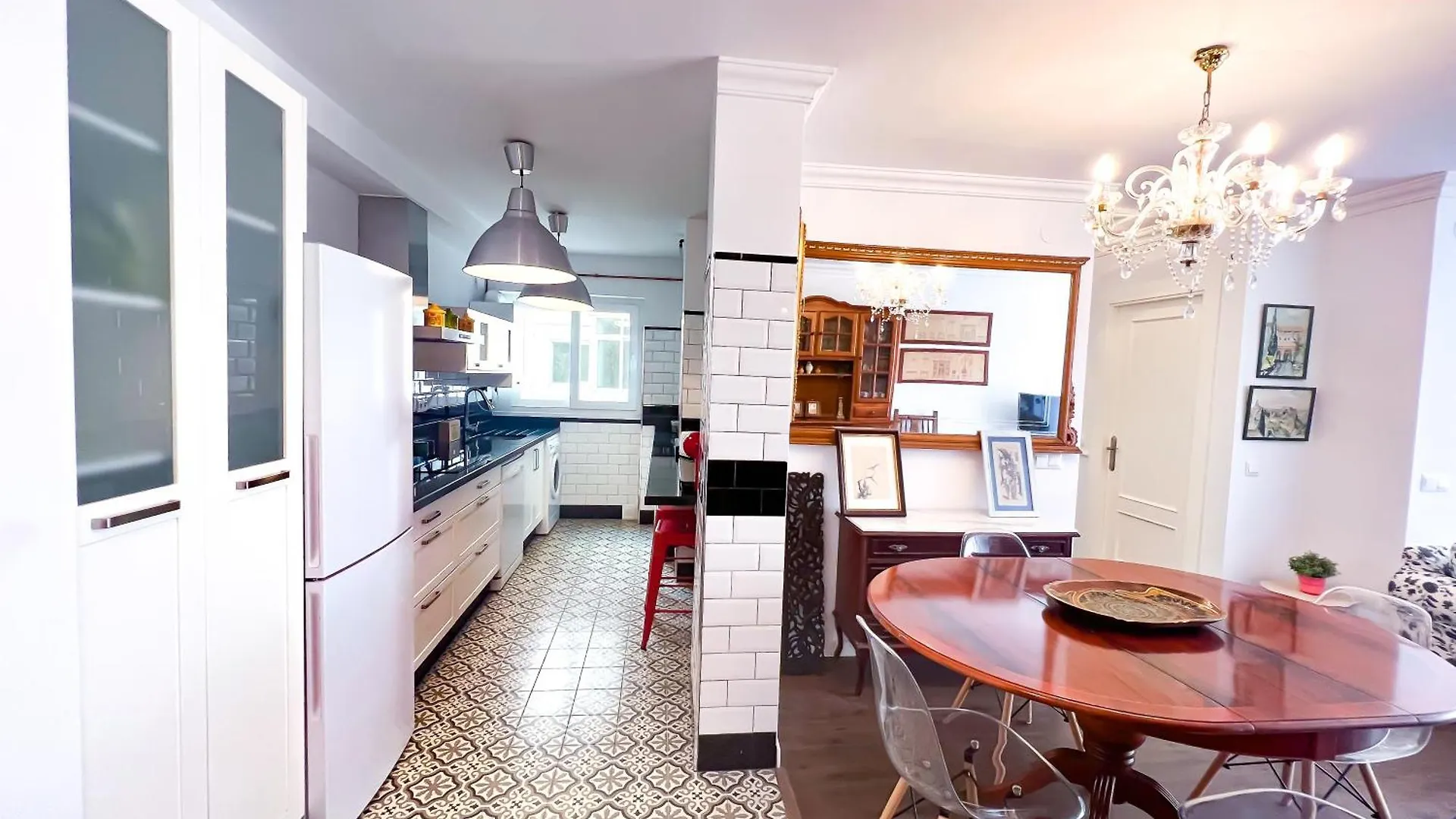 Apartment 150 M From El Palo Beach, マラガ