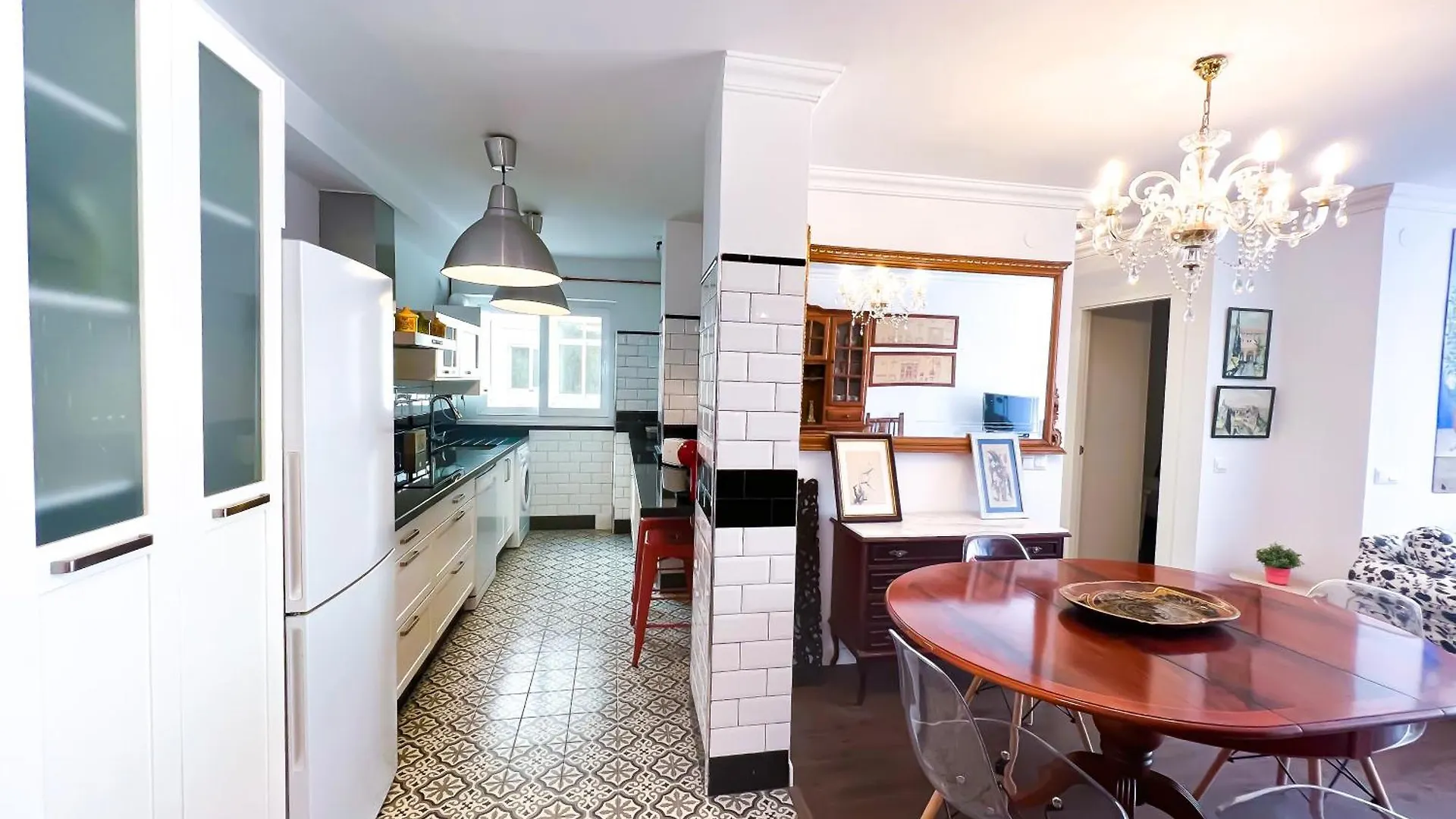 Apartment 150 M From El Palo Beach, マラガ