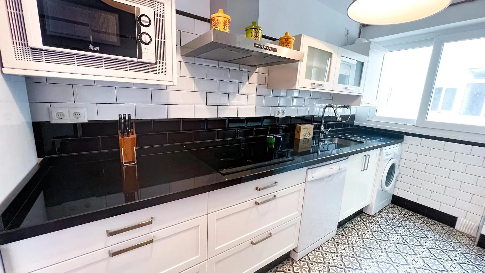 Apartment 150 M From El Palo Beach, マラガ